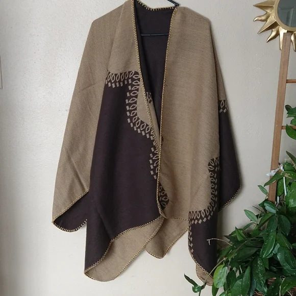 Western Reversible Shawl/Poncho - Picture 1 of 8